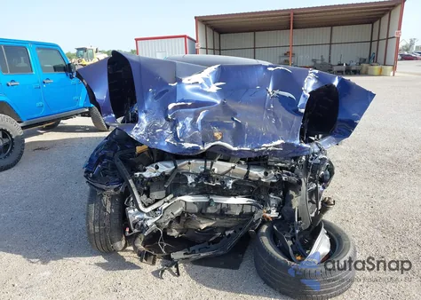 2022 Porsche Macan z USA, uszkodzony, nr VIN WP1AA2A51NLB02693